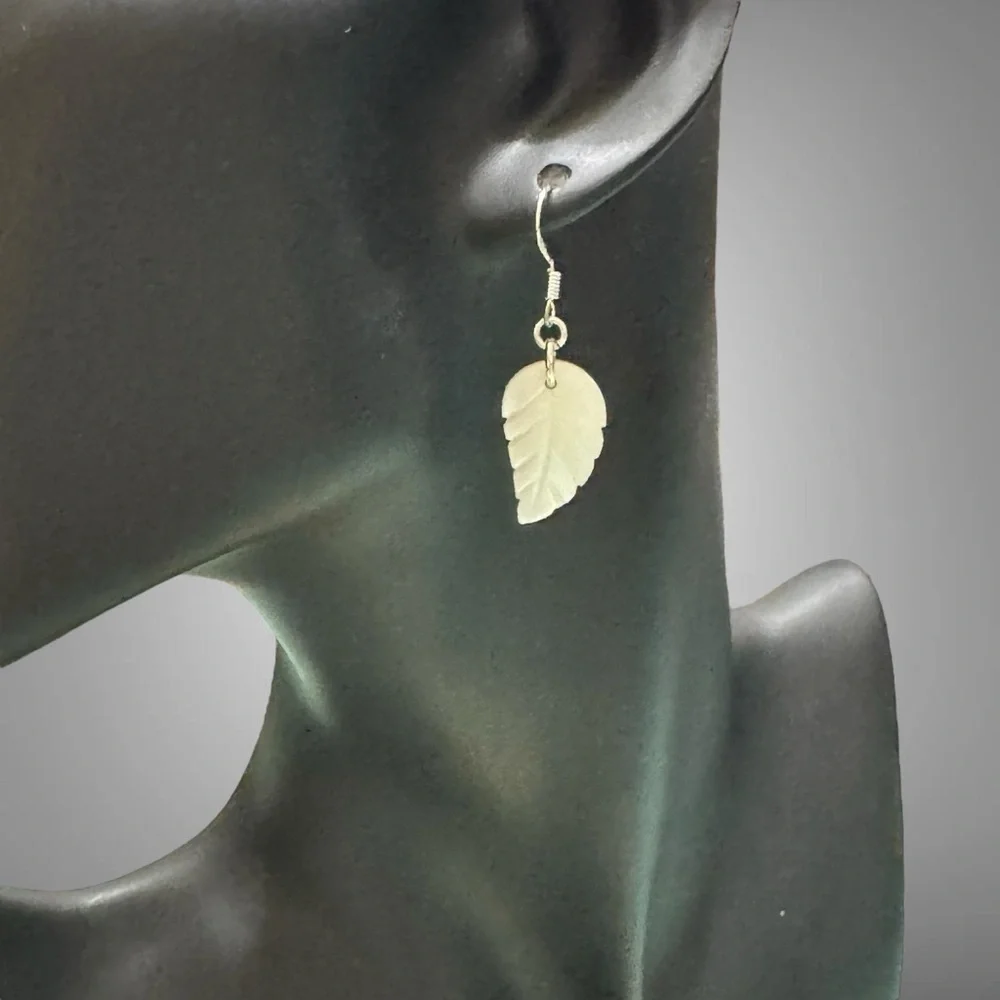 MOTHER OF PEARL TROPICAL LEAF EARRINGS - Picture 3 of 7